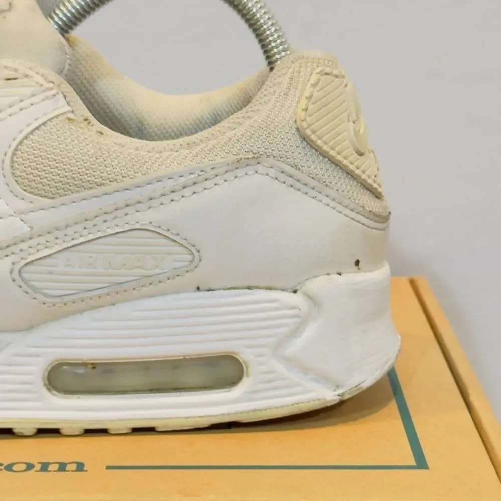 Nike Air Max 90 SE Women's Size 9 Triple White Chunky Comfort Sneakers Shoes